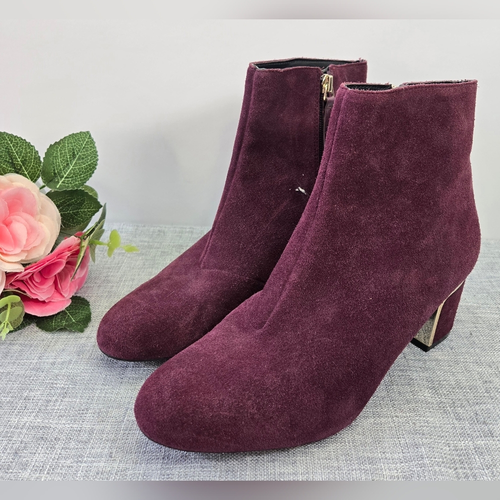 DKNY Corrie Oxblood Suede/Gold-tone Almond Toe‎ Ankle Fashion Boots, 8M